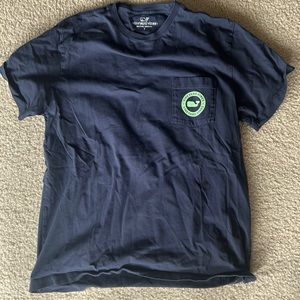 Vineyard vines t-shirt